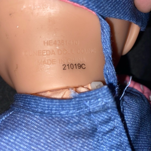 Uneeda   First Baby  Doll 14” - Picture 4 of 4
